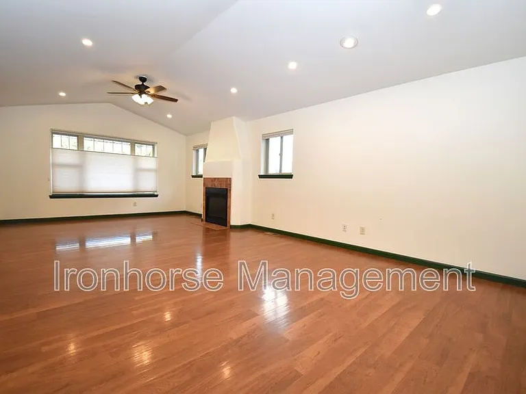 502 Sanders Ave — Photo 7