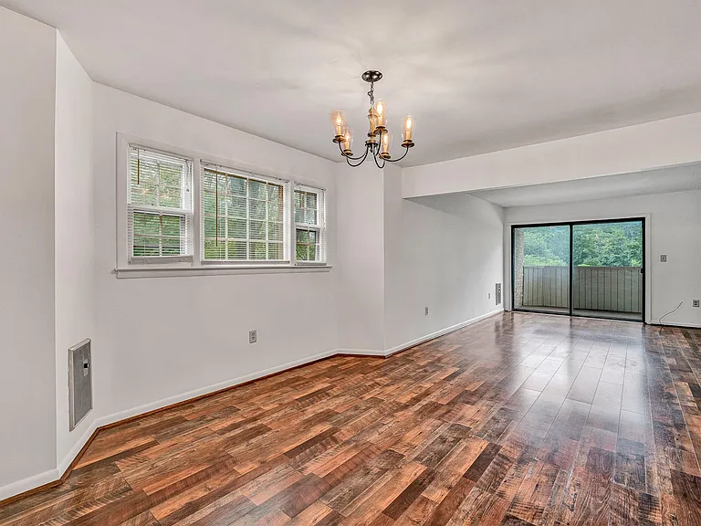5260 Crossbow Cir #7D — Photo 12