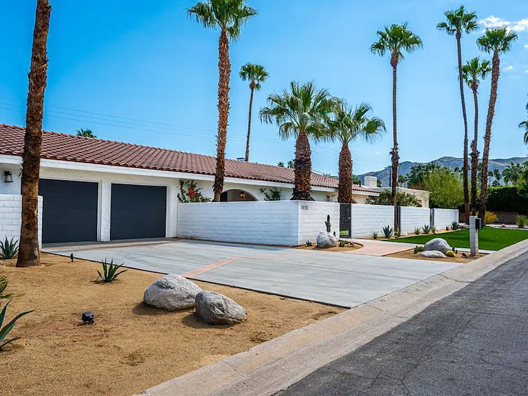 S Joshua Tree Pl — Photo 35