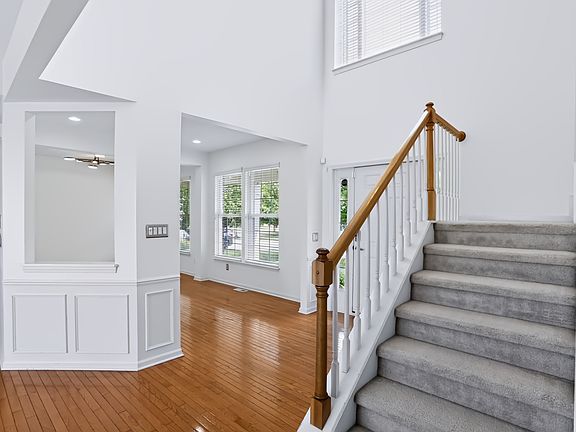 5th image of 13973 Avalon East Dr