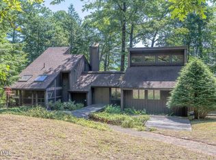 7 Indian Brook Dr, Bolton Landing, NY 12814
