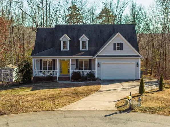 111 Waddell Ct, South Boston, VA 24592