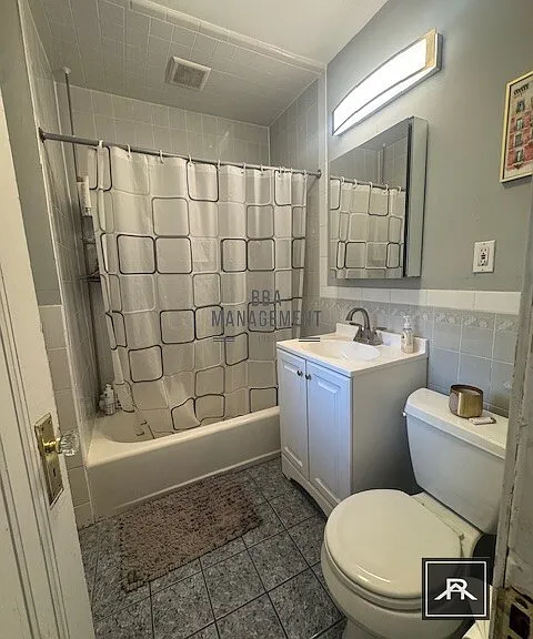 32 Chiswick Rd #5 — Photo 7