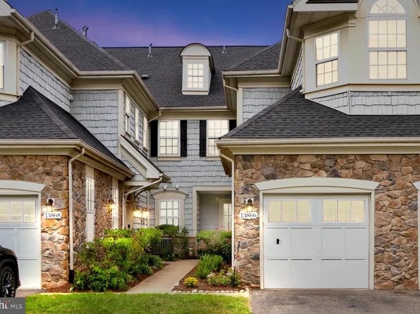 13866 Greendale Dr, Woodbridge, VA 22191