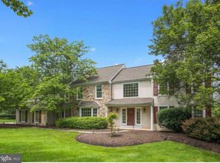 30 Summer Hill Ln, Phoenixville, PA 19460
