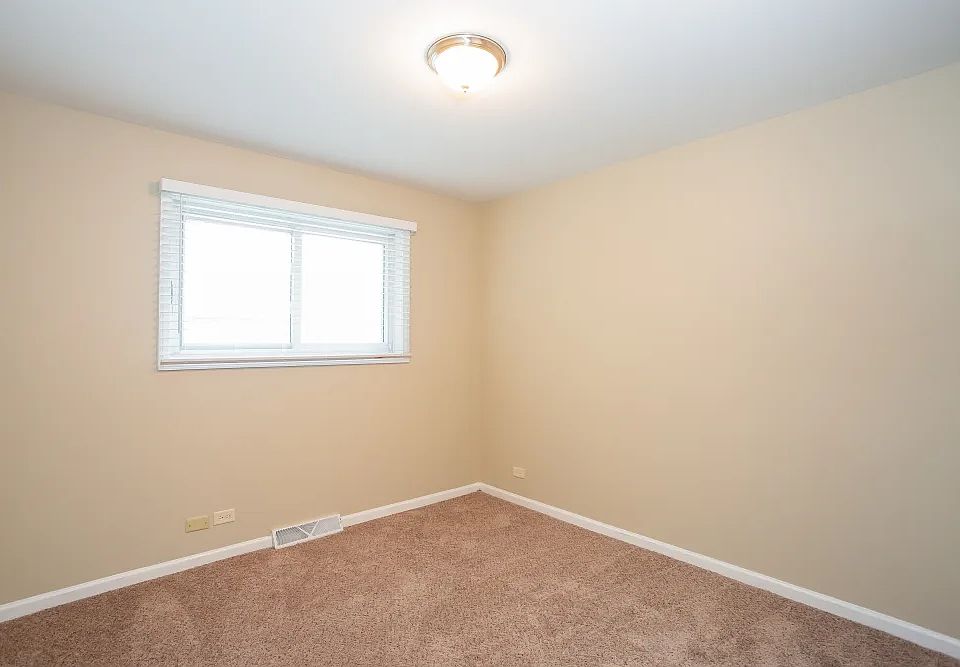 1st image of 14660 Roy St