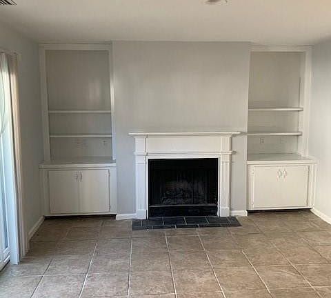 3rd image of 116 S Island Square Dr