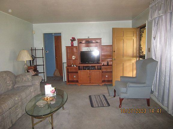 3rd image of 3202 Bonham Dr