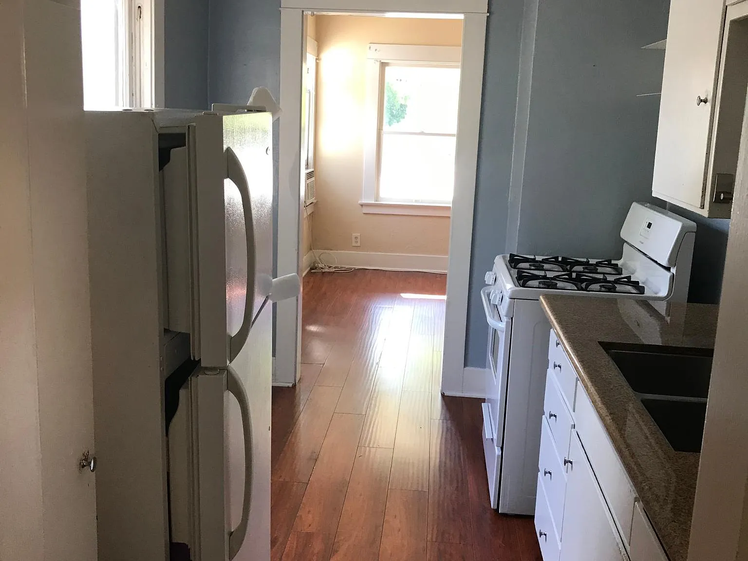 1 bed, 480 sqft, $2,450 — Photo 2