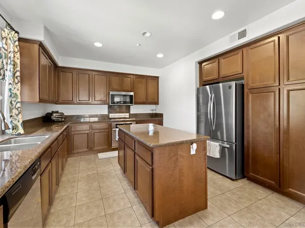 2205 Andalusia Ln Unit 6, Chula Vista, CA 91915