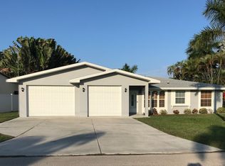 418 Grenier Dr, North Fort Myers, FL 33903