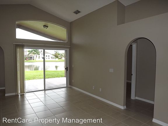 2nd image of 506 Hardwood Cir