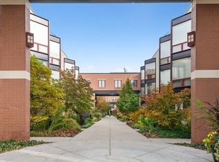 1236 W Cottage Pl #1236, Chicago, IL 60607