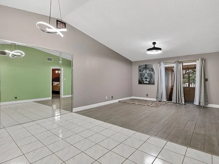 540 NW 43rd St — Photo 12
