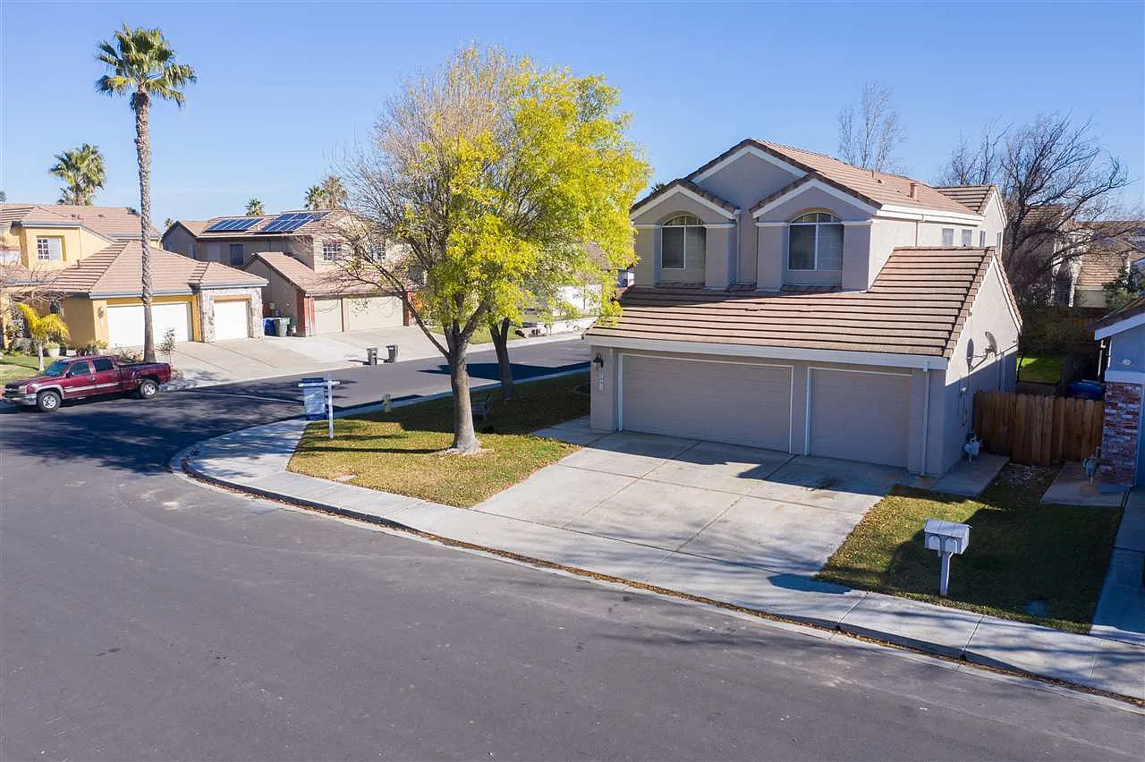 2431 Pismo Ct photo 1