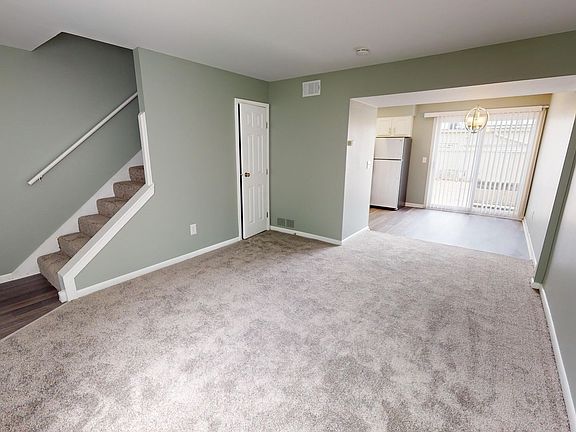 5th image of 300 Courtland Dr #30A