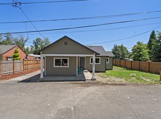 9400 NE Gertz Ct, Portland, OR 97211
