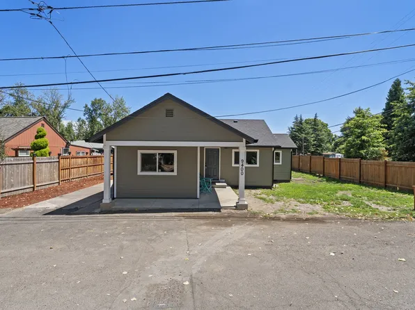 9400 NE Gertz Ct, Portland, OR 97211