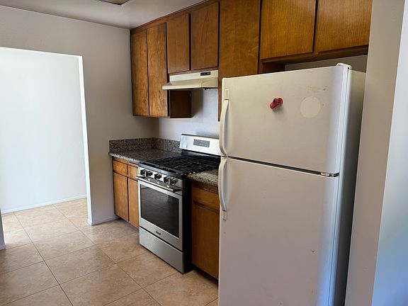 3rd image of 7042 Renkrib Ave