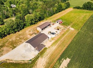 6465 Metz Rd, New Middletown, OH 44442