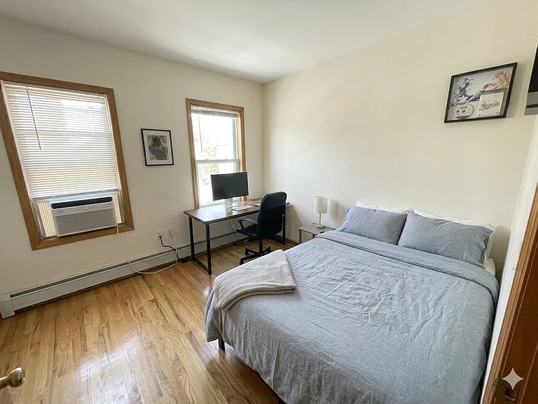 305 2nd St #3 — Photo 7