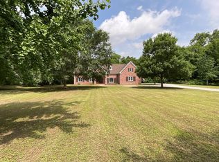 198 Bayou Rd, Greenville, MS 38701