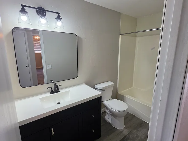 3306 Saratoga Dr — Photo 4