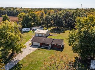 9937 E Us Highway 40, Effingham, IL 62401