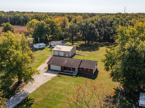 9937 E Us Highway 40, Effingham, IL 62401