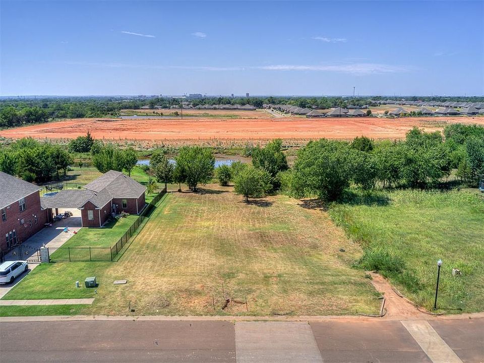 1st image of 740 Siena Springs Dr #6