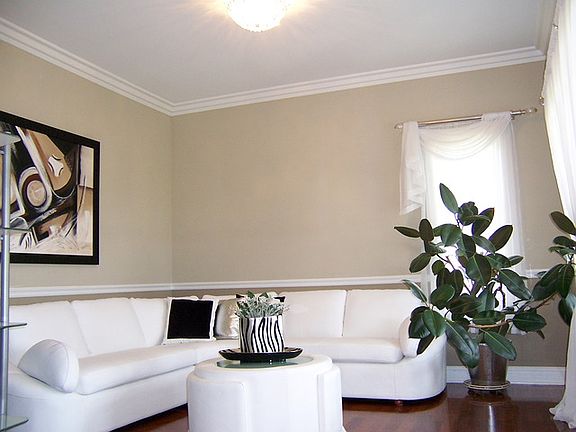 5th image of 16428 Mueller Cir