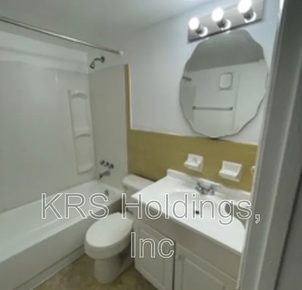 1255 Nelson St #A — Photo 4