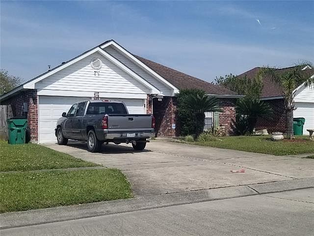 1st image of 2152 Greenwood Dr