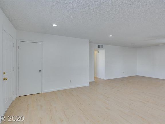 3rd image of 2517 Richfield Blvd