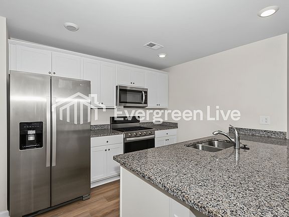 5th image of 2217 Courtina Way