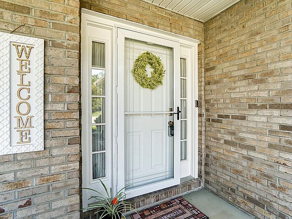5th image of 6271 Glenmont Dr