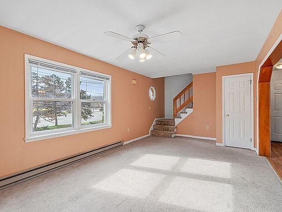 4th image of 126B Brooks St