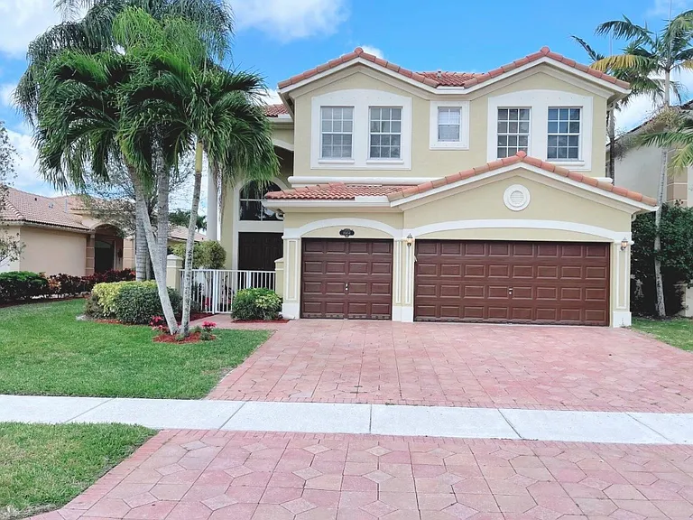 10454 Galleria St — Photo 17