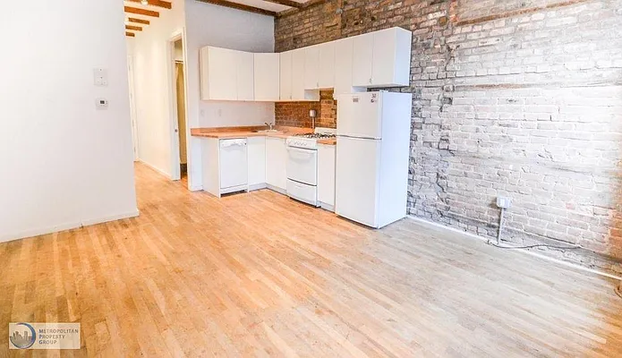 Rented by Metropolitan Property Group | media 23