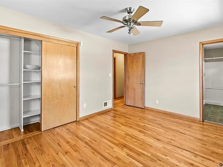 5518 Woolworth Ave — Photo 16