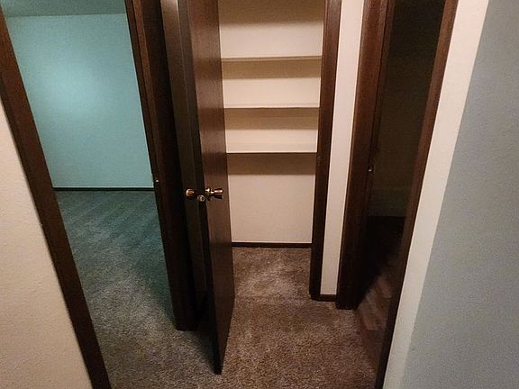 3rd image of 1508 1st Ave NW #5