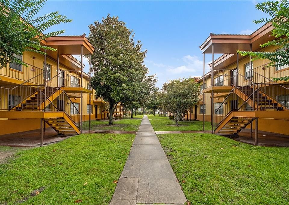 2nd image of 722 Wyman Ct #722