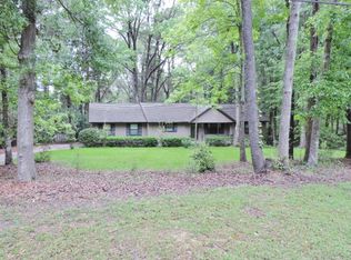 195 Cherokee Cir, Thomasville, GA 31757