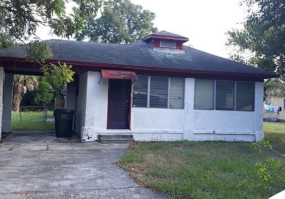 4th image of 1031 Herschell St