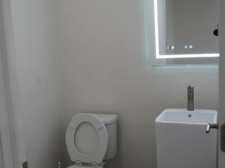 Guest restroom
