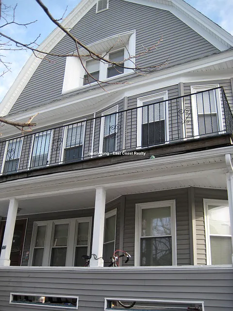 5 bed, 3.0 bath, 2300 sqft, $6,800 — Photo 1