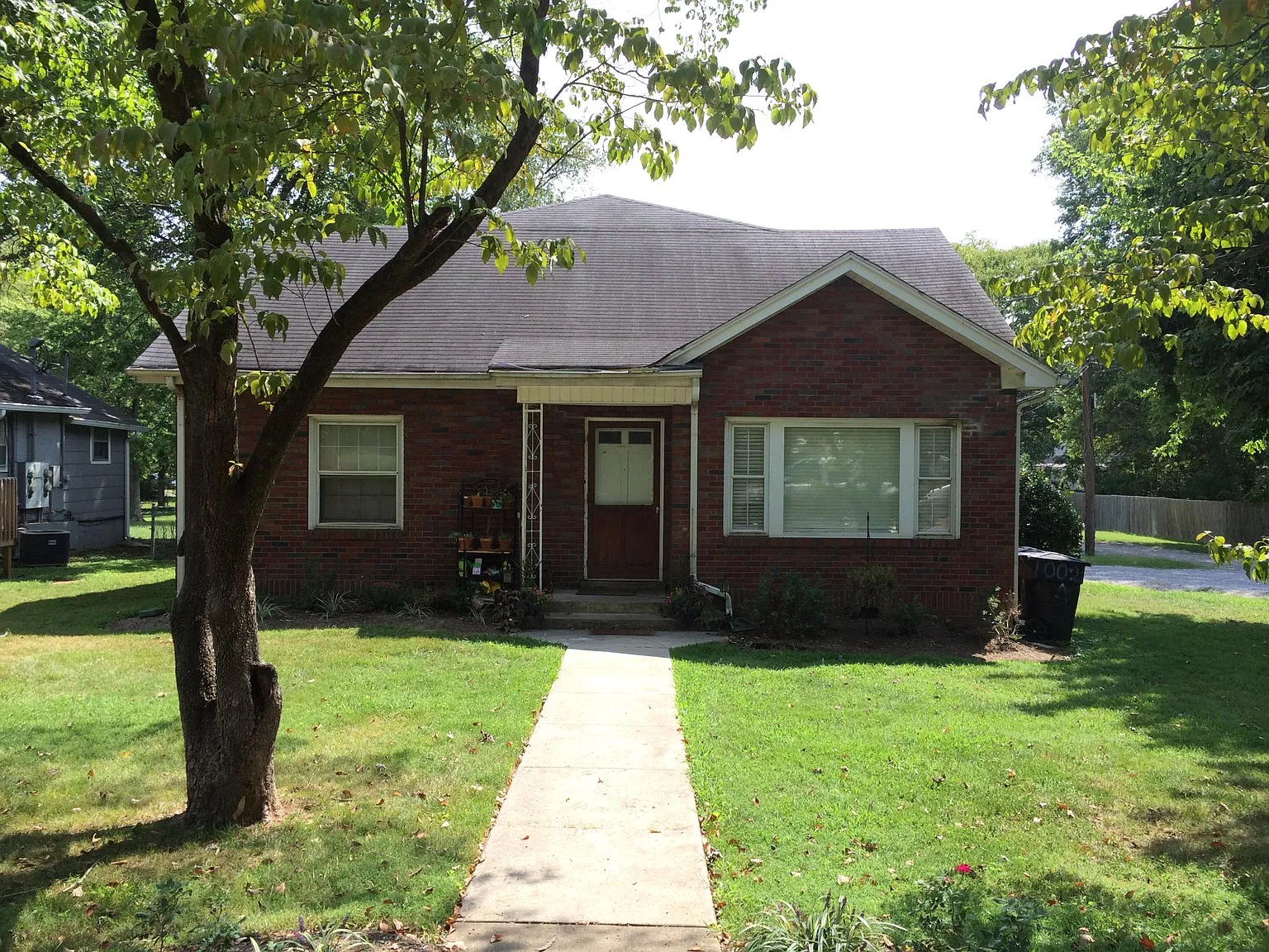2 bed, 1100 sqft, $1,250 — Photo 3