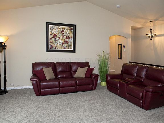 3rd image of 3021 6th St E