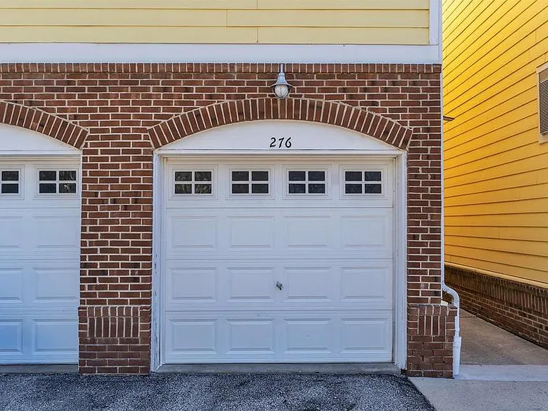276 Constitution St — Photo 20