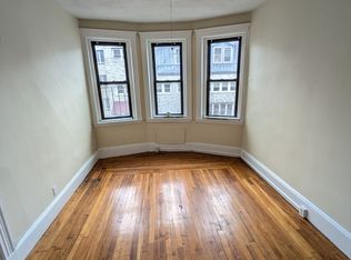 77 Hancock St APT 11, Cambridge, MA 02139